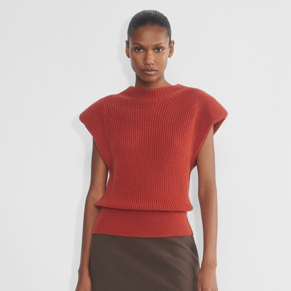 ARITZIA // HAZLITT SWEATER VEST